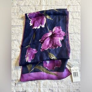 ELAINE GOLD FOR COLLECTION XIIX LTD PURPLE FLORAL 100% SILK OBLONG SCARF NWTS